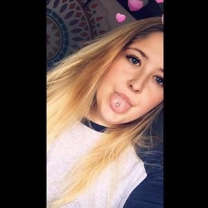 Meet your Posher, Dakota